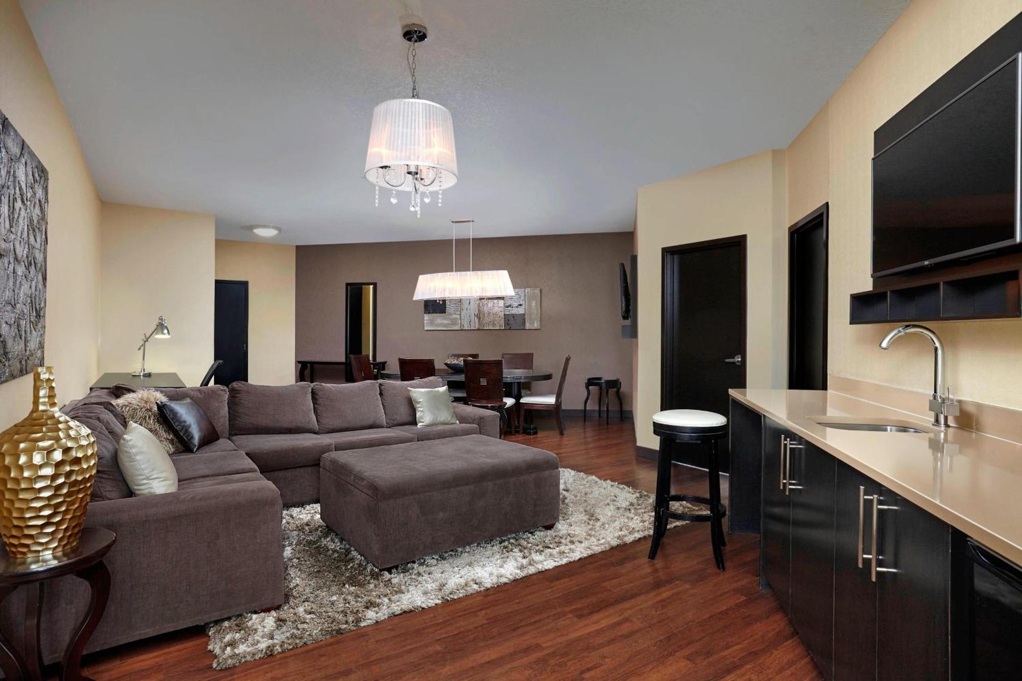 Four Points By Sheraton Hotel & Suites Calgary West Kültér fotó