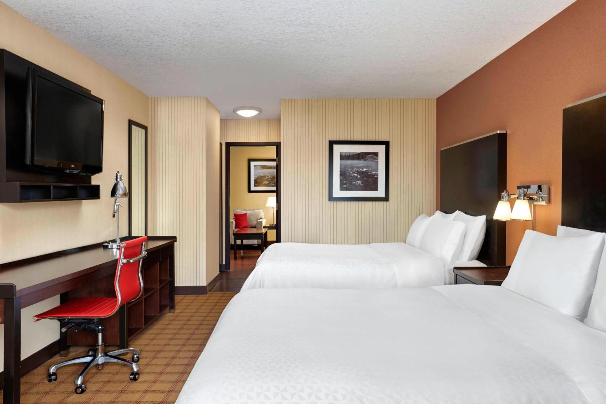 Four Points By Sheraton Hotel & Suites Calgary West Kültér fotó