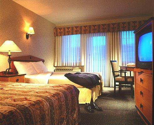 Four Points By Sheraton Hotel & Suites Calgary West Szoba fotó